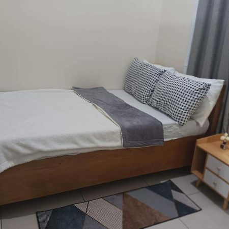 Breeze Residences - 1Br Unit With Balcony -Top Floor Manila Dış mekan fotoğraf