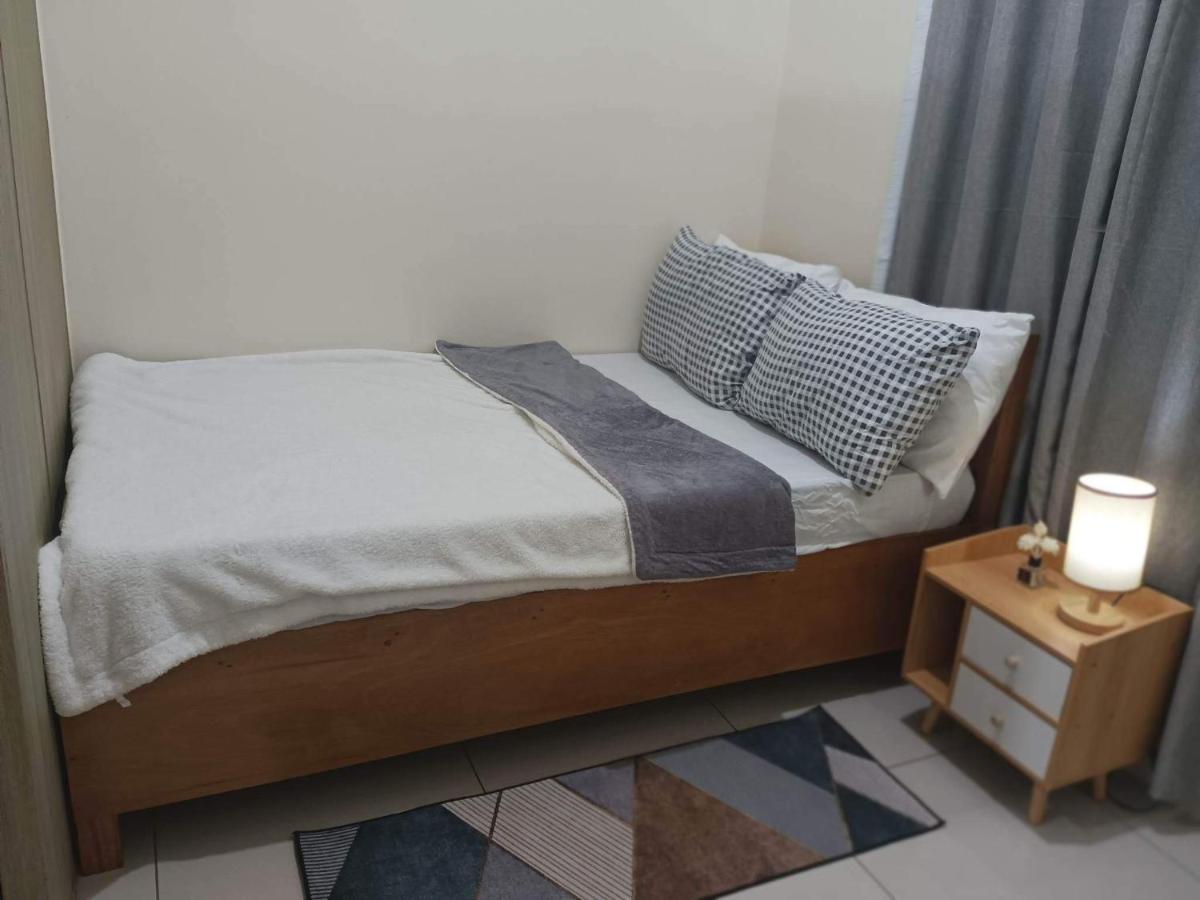 Breeze Residences - 1Br Unit With Balcony -Top Floor Manila Dış mekan fotoğraf