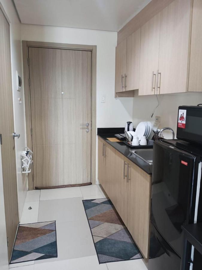 Breeze Residences - 1Br Unit With Balcony -Top Floor Manila Dış mekan fotoğraf
