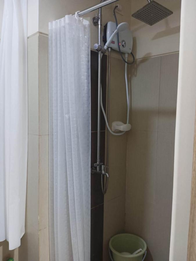 Breeze Residences - 1Br Unit With Balcony -Top Floor Manila Dış mekan fotoğraf